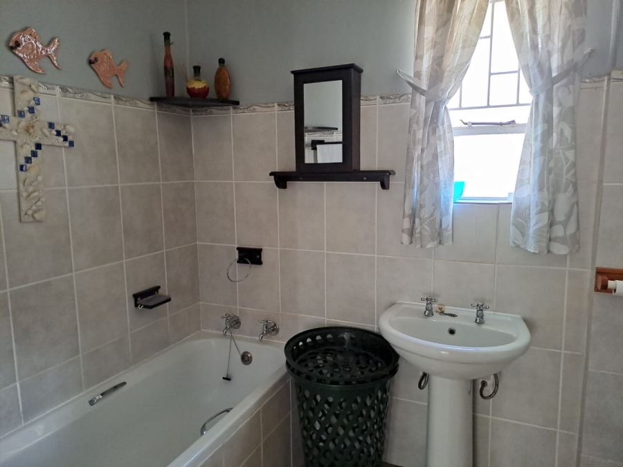 3 Bedroom Property for Sale in Vredenburg Western Cape